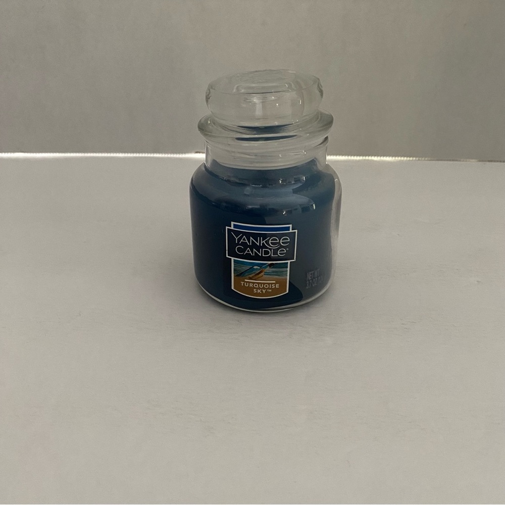 YANKEE CANDLE Turquoise Sky 3.7 oz Jar Candle Retired NEW